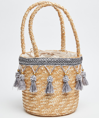 Pretty Tassel Basket Pretty Tassel Basket