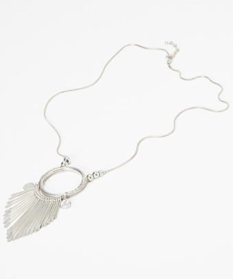 Distinctive Necklace Distinctive Necklace