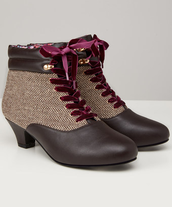 Cute And Tweedy Bootees Cute And Tweedy Bootees