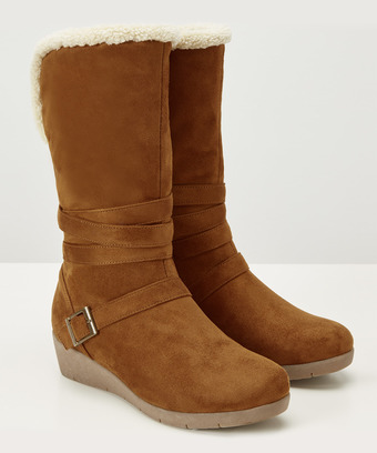 Cosy And Cute Wedge Boots Cosy And Cute Wedge Boots