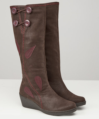 Manhattan Button Trim Boots Manhattan Button Trim Boots