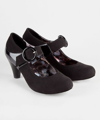 Dawn 'til Dusk Strap Shoes Dawn 'til Dusk Strap Shoes