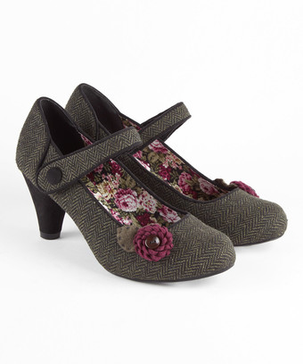 Unique Tweedy Corsage Shoes Unique Tweedy Corsage Shoes