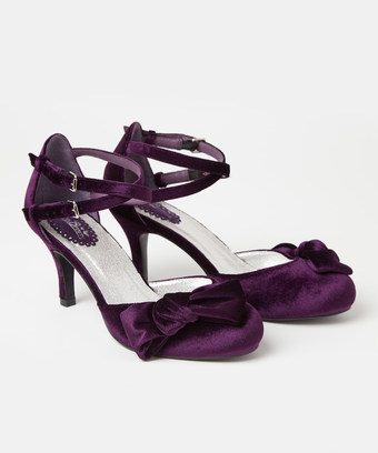 Very Velvet Double Strap Shoes Very Velvet Double Strap Shoes