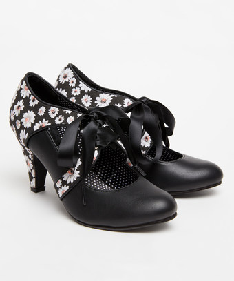 Enchanting Ribbon Tie Shoes Enchanting Ribbon Tie Shoes
