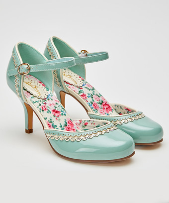 Louise's Favourite Shoes Louise's Favourite Shoes