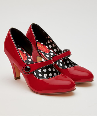 Lady In Red Shoes Lady In Red Shoes