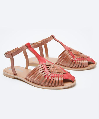 Cool And Casual Leather Sandals Cool And Casual Leather Sandals