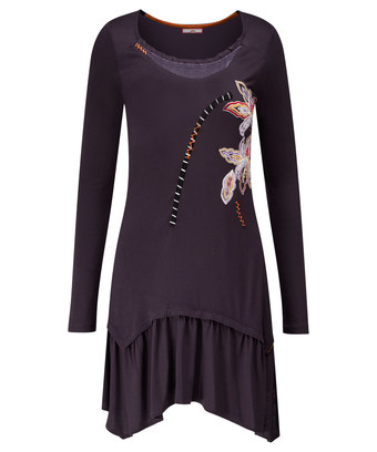 Sophisticated Embroidered Tunic Sophisticated Embroidered Tunic