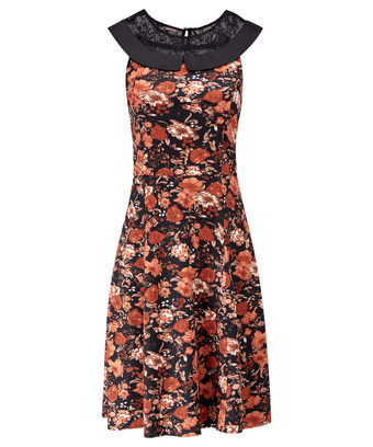 Into Autumn Dress Into Autumn Dress