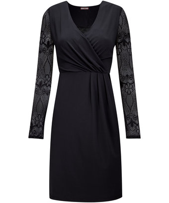 Simplistic Black Dress Simplistic Black Dress